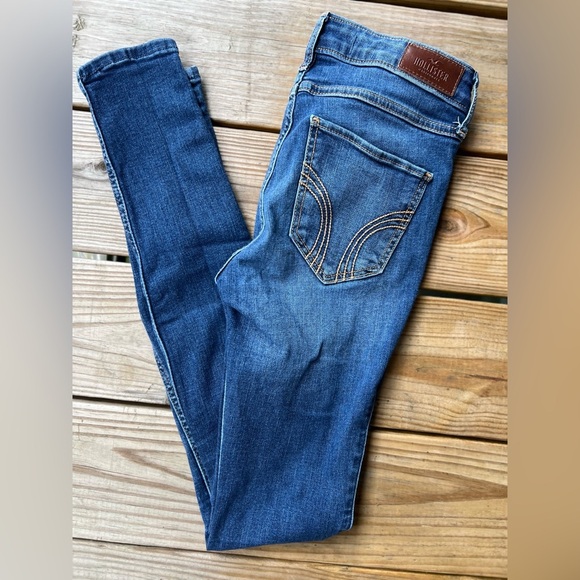 Hollister Women's Blue Ripped mid rise super Skinny stretch Jeans size 0 - Picture 9 of 11